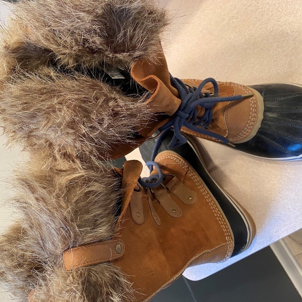 SOREL Joan of Arctic Waterproof Winter Boots 10.5